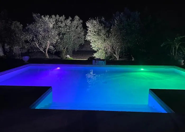 Luisa Con Piscina E Vasca Idromassaggio Vicino Otranto *