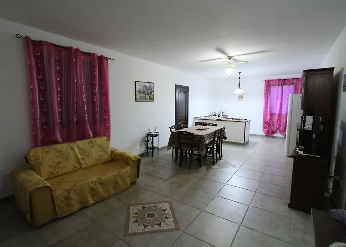 Luisa Con Piscina E Vasca Idromassaggio Vicino Otranto *