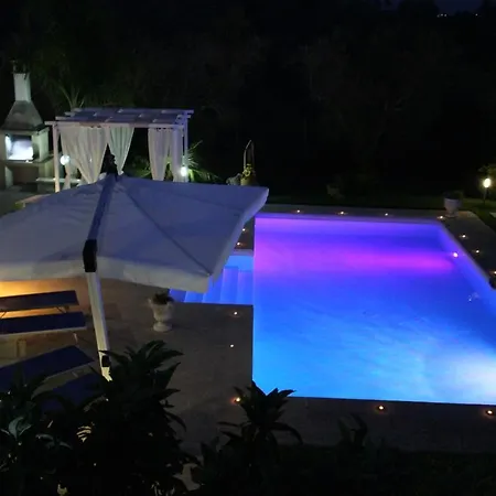 Βίλα Luisa Con Piscina E Vasca Idromassaggio Vicino Otranto *